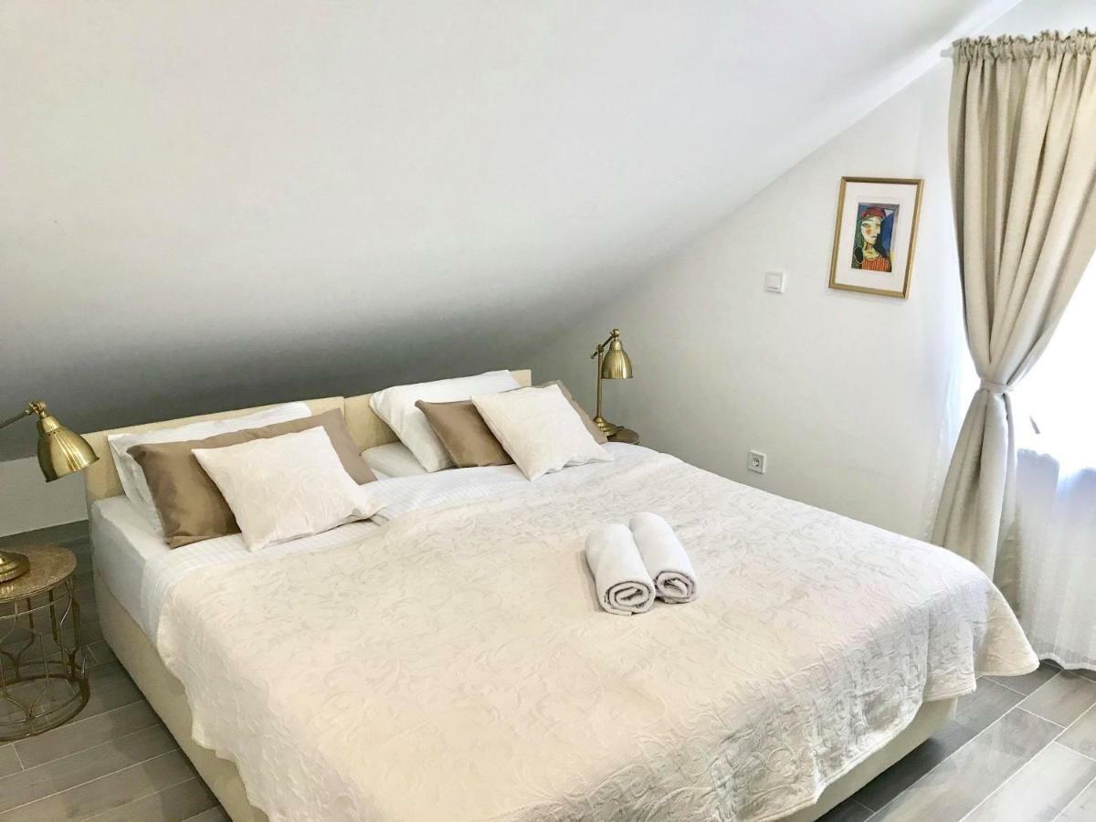 Cocoville Beach House- Makarska Apartment Екстериор снимка