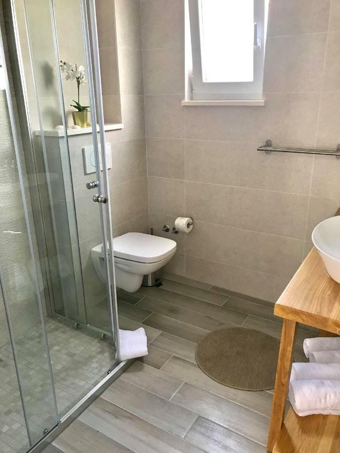 Cocoville Beach House- Makarska Apartment Екстериор снимка