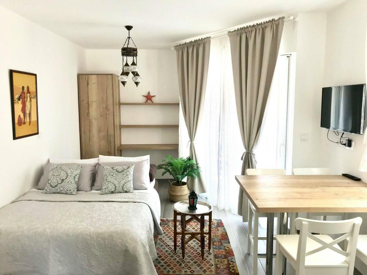 Cocoville Beach House- Makarska Apartment Екстериор снимка